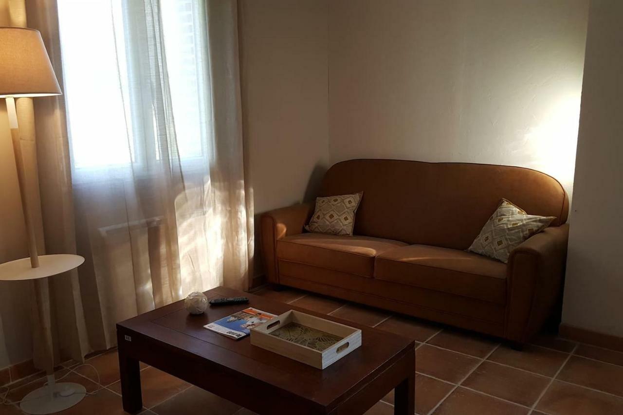 Logement Avec Piscine, Classe 3 Etoiles, De 42 M2 Tout Confort Au Calme Pour Un Couple Cahuzac-sur-Vère المظهر الخارجي الصورة