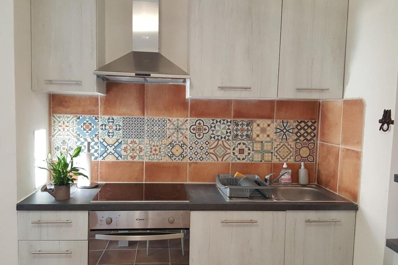 Logement Avec Piscine, Classe 3 Etoiles, De 42 M2 Tout Confort Au Calme Pour Un Couple Cahuzac-sur-Vère المظهر الخارجي الصورة